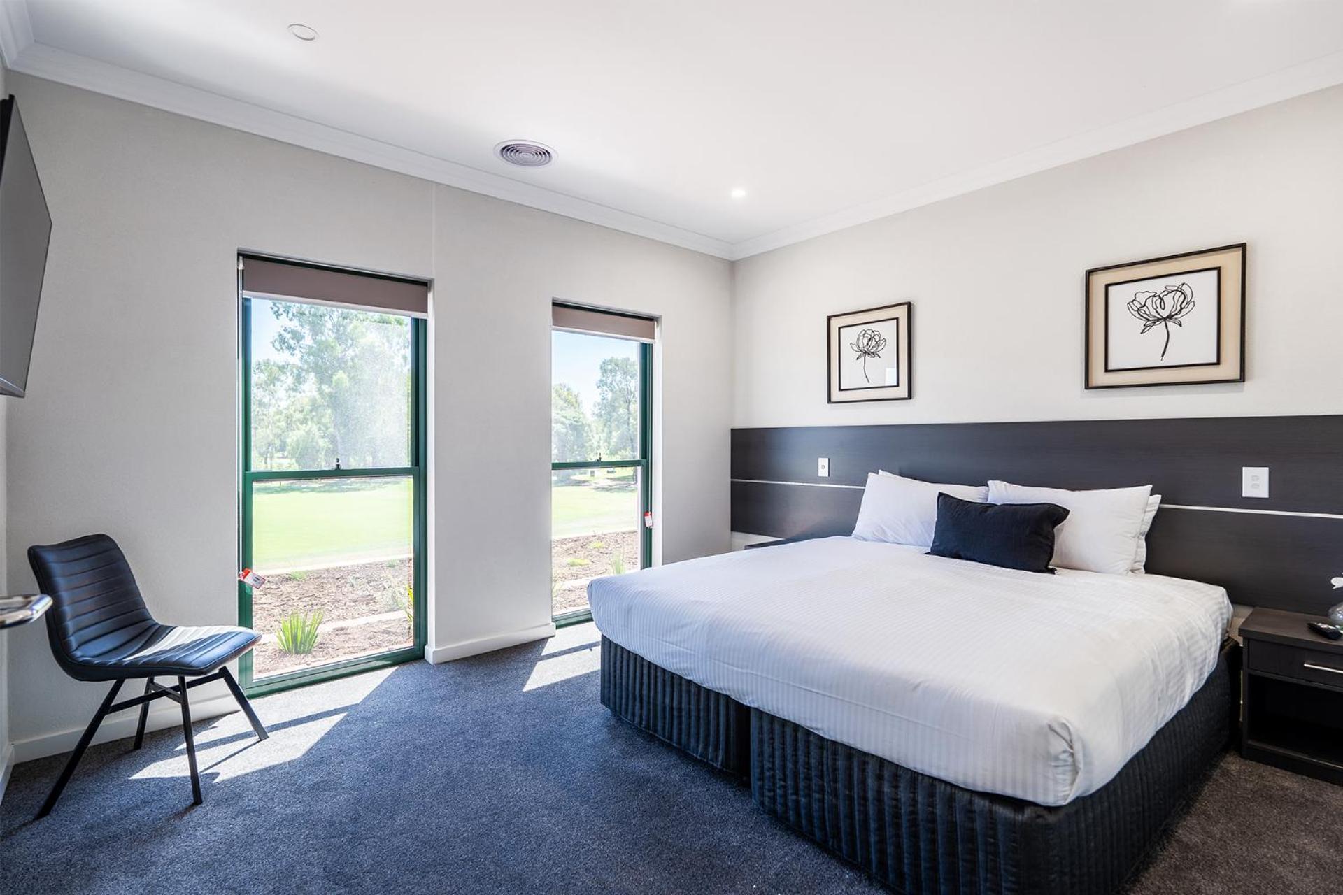 Yarrawonga Mulwala Golf Club Hotel Eksteriør billede A room at the hotel