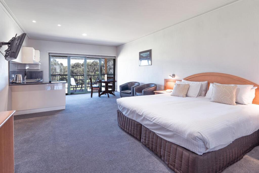 Yarrawonga Mulwala Golf Club Hotel Eksteriør billede Studio