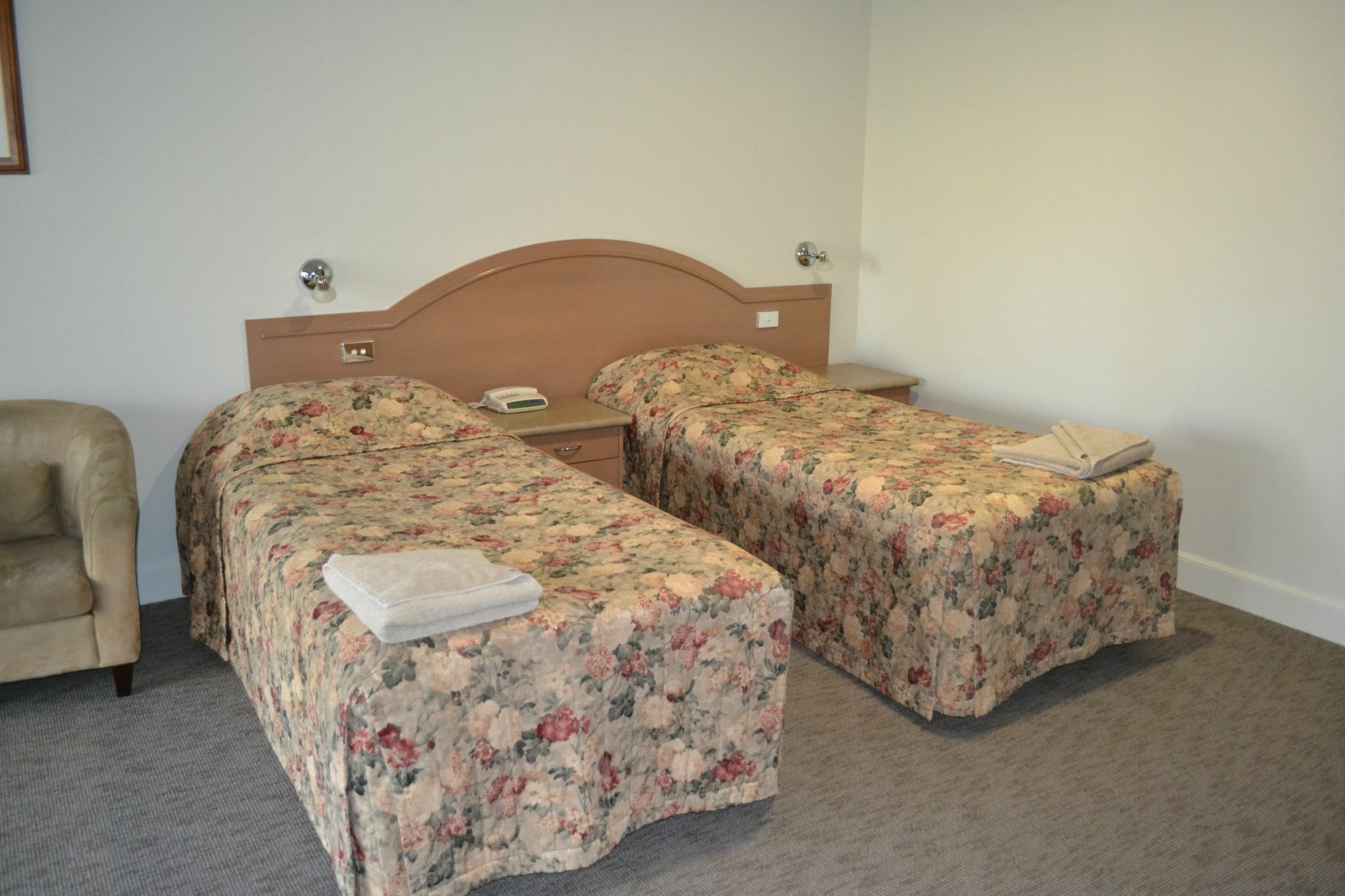 Yarrawonga Mulwala Golf Club Hotel Eksteriør billede A room at the hotel